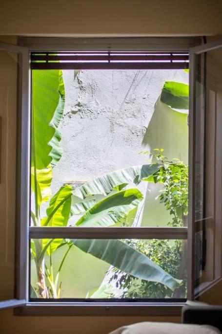 Tranquility Downtown Athens Appartement Buitenkant foto