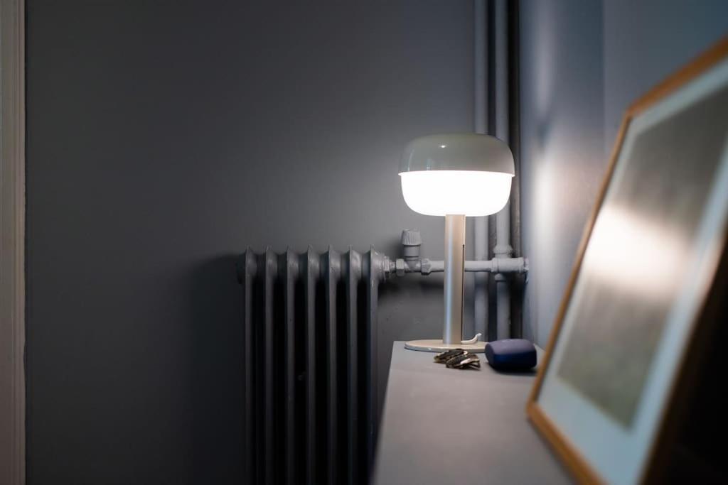 Tranquility Downtown Athens Appartement Buitenkant foto