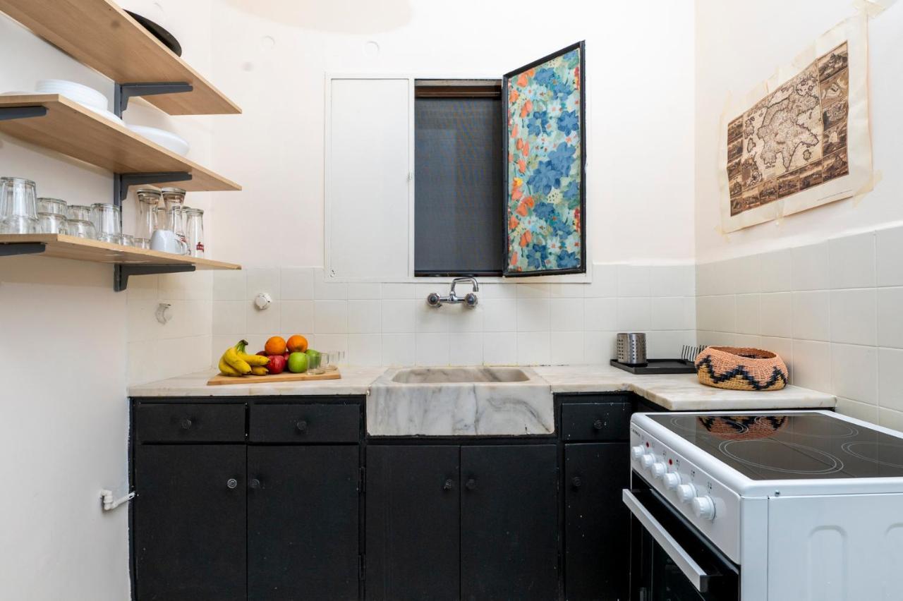 Tranquility Downtown Athens Appartement Buitenkant foto