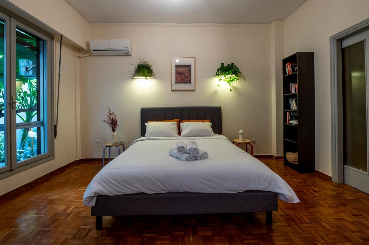 Tranquility Downtown Athens Appartement Buitenkant foto
