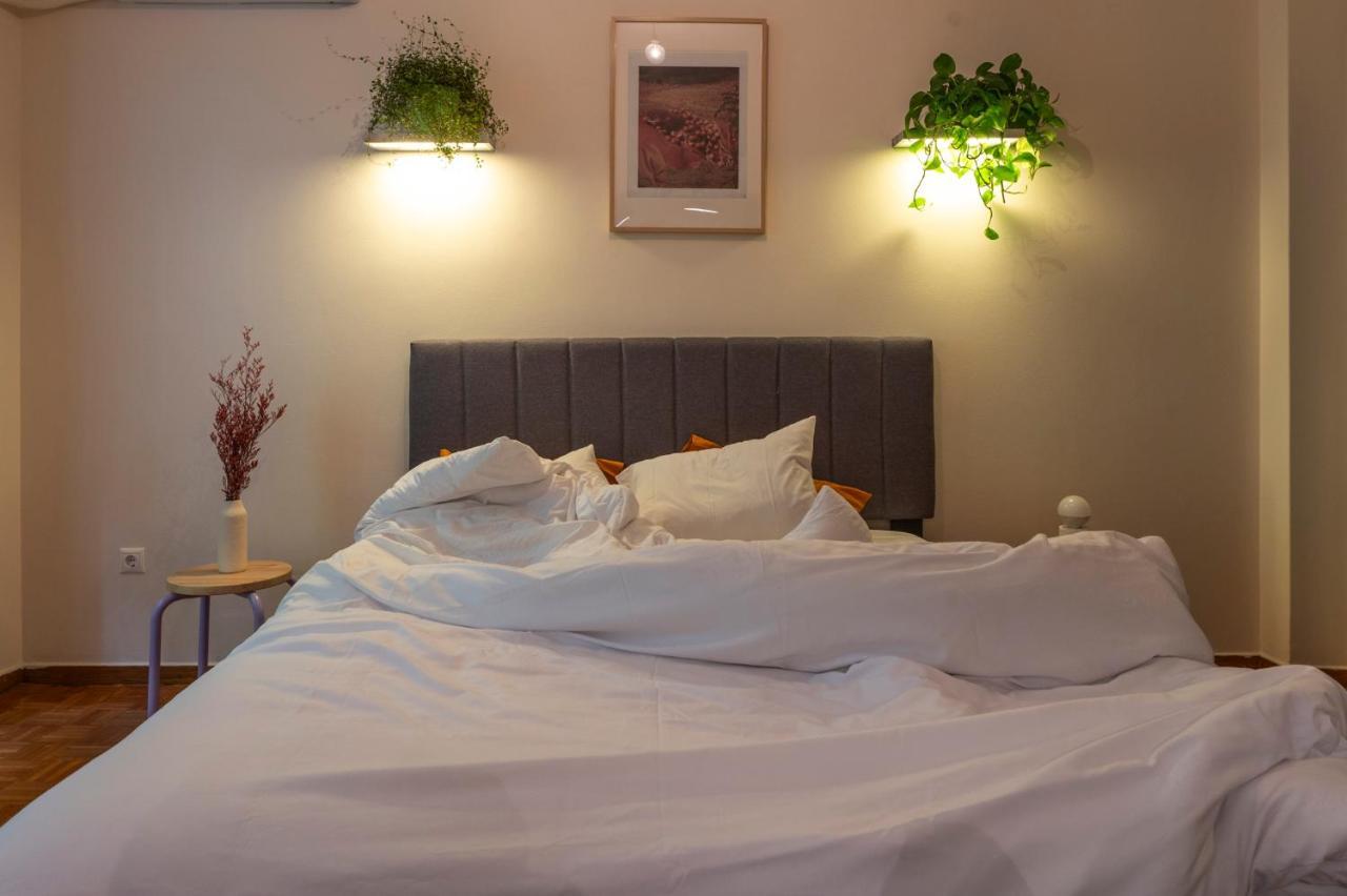 Tranquility Downtown Athens Appartement Buitenkant foto