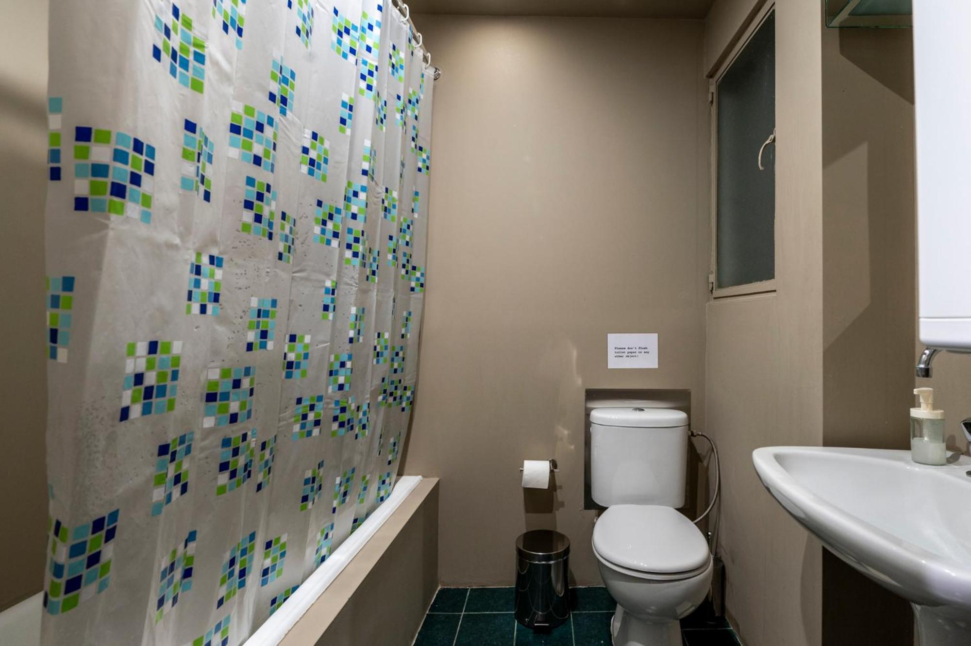Tranquility Downtown Athens Appartement Buitenkant foto